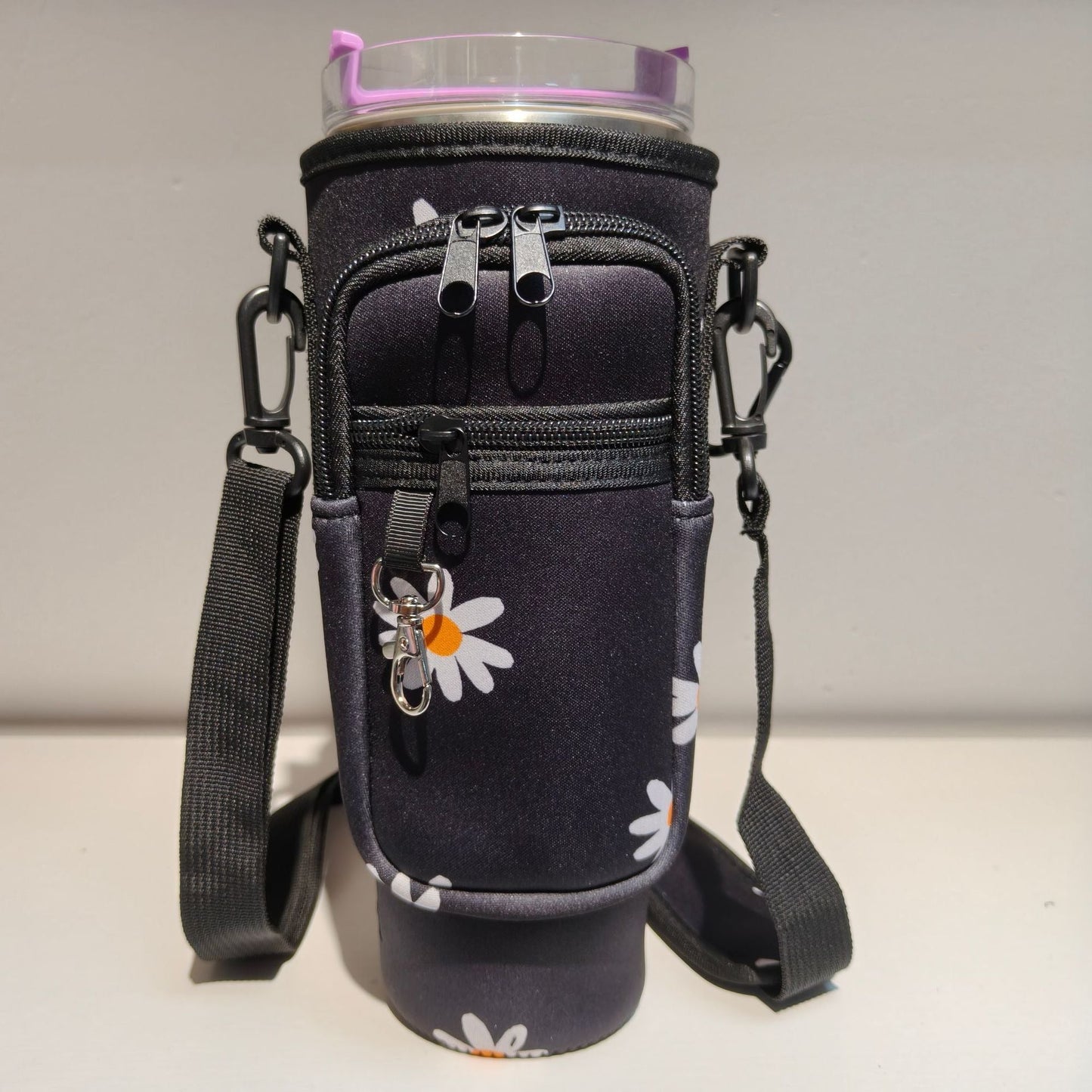Justerbar skuldertaske med termokandeholder til 40 oz