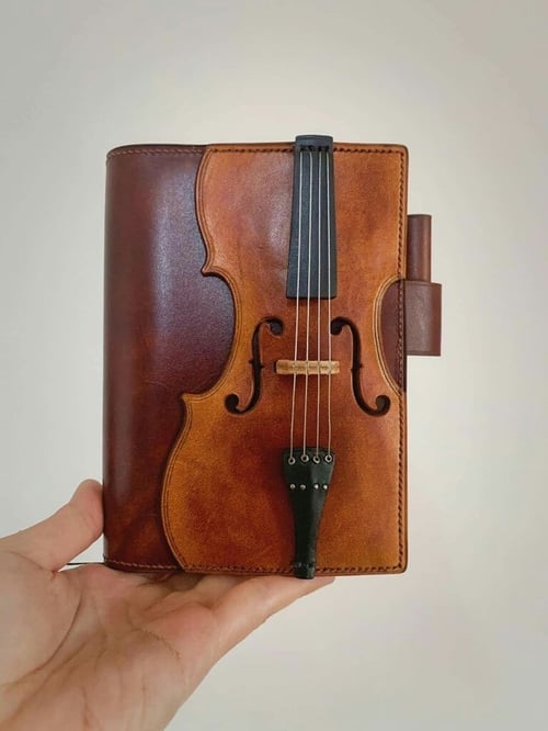 🔥TILBUD - Vintage violin-notebog i læder – retro-linjeret dagbog til skrivning, en musikalsk gave til musikere, musiklærere og musikelskere (køb 2, og få gratis fragt)