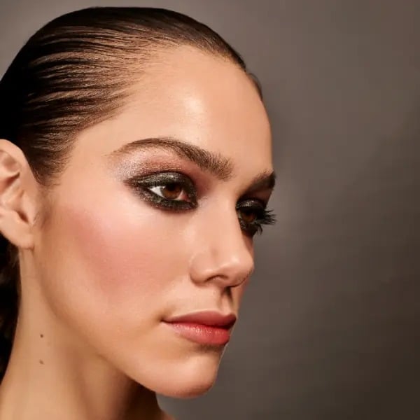 🔥Køb en, få en grati🌟 【24H Lock】1440 minutters smudsafvisende eyeliner | Præcis definition, holder hele dagen, smudsafvisende makeup-duo 🌟