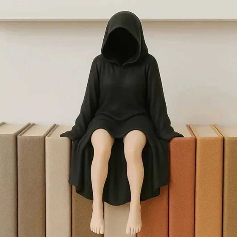 Mysterious Statue – Sortklædt Dronning Dekorationsfigur