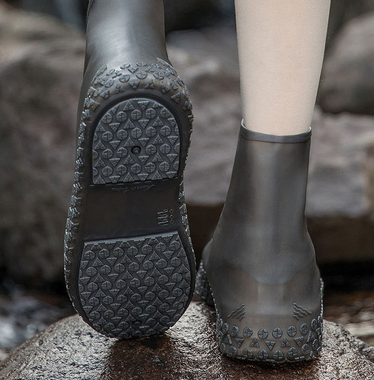👟💧 Slitstarka regnskoskydd — vattentäta, halksäkra och hopfällbara för utomhusäventyr