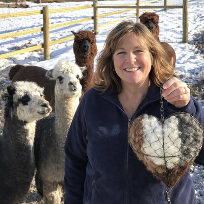 🕊️ Håndlavet fuglehus lavet af alpaca-fibre i form af et hjert
