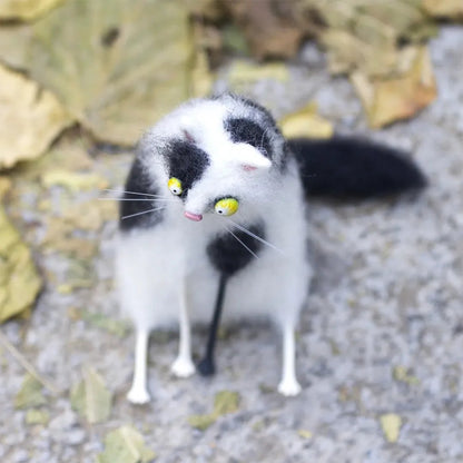 🎄✨Familiarer af uldfilt - skæve håndlavede følgesvend