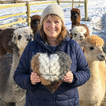 🕊️ Håndlavet fuglehus lavet af alpaca-fibre i form af et hjert