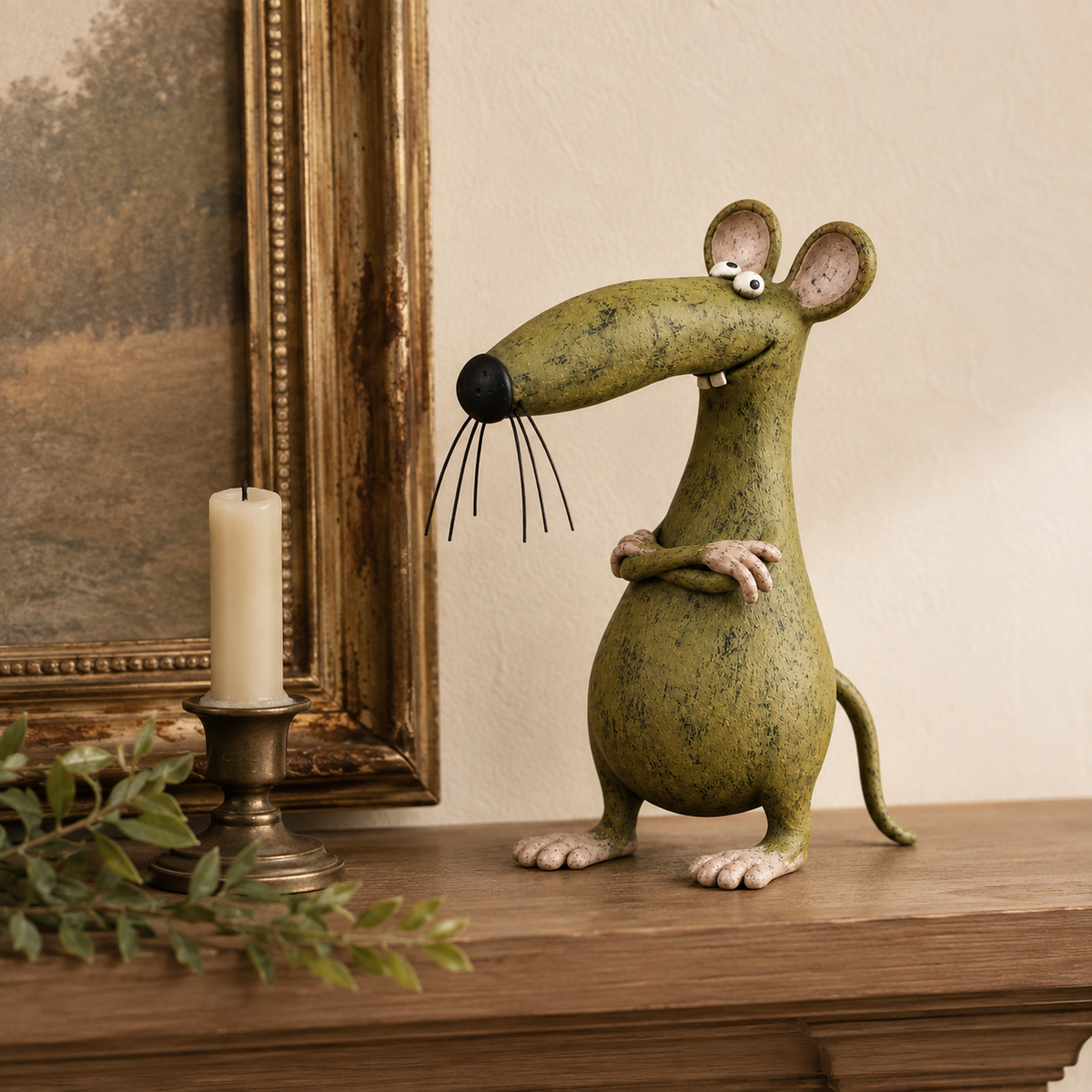 Sjov vintagefigur af en mus og en kat